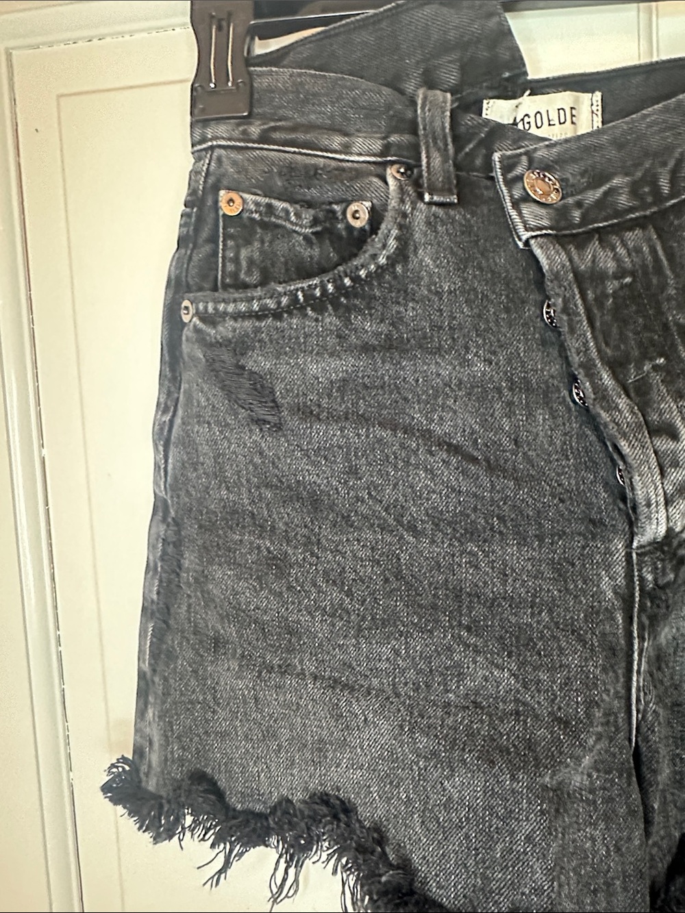 Agolde Criss Cross Asymmetrical Black Washed Frayed Hem Denim Shorts size 23 EUC - Picture 3 of 5